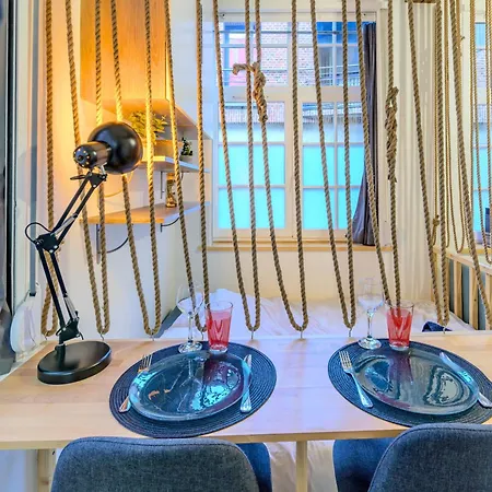 Nid Urbain - Proche Tribunal - Centre - Wifi - Tv *