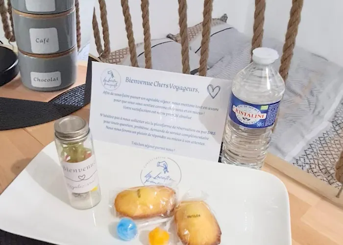 Nid Urbain - Proche Tribunal - Centre - Wifi - Tv Appartamento